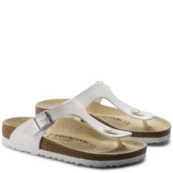 Birkenstock Gizeh Birko-Flor In White -Birkenstock Store b i birkenstock gizeh birko flor white 43733 3 1100x